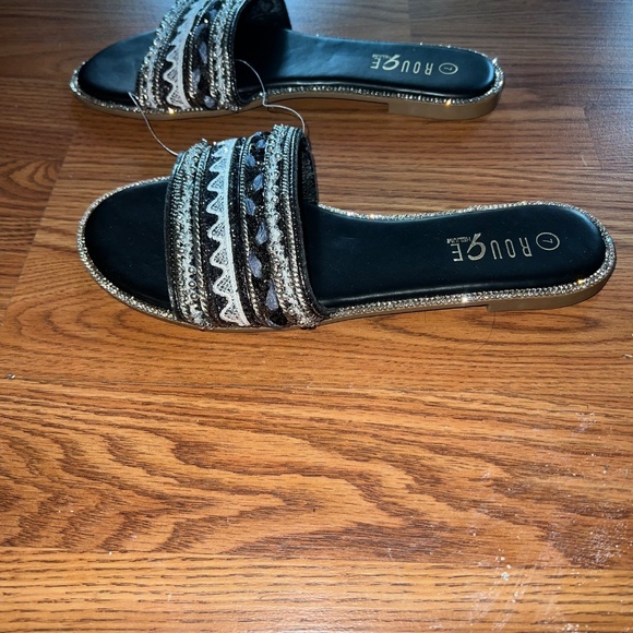 Size 7 Blue Tribal Slide Sandals - Picture 3 of 4